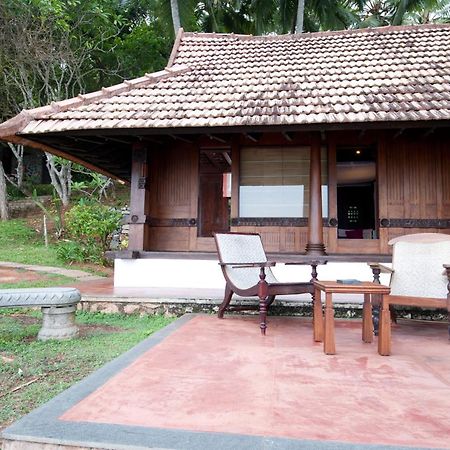 Niraamaya Wellness Retreats, Surya Samudra, Ковалам Экстерьер фото