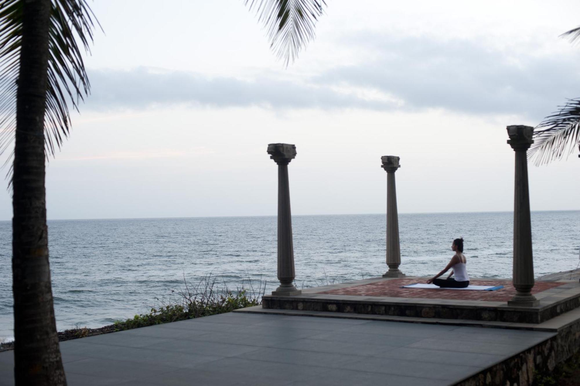 Niraamaya Wellness Retreats, Surya Samudra, Ковалам Экстерьер фото