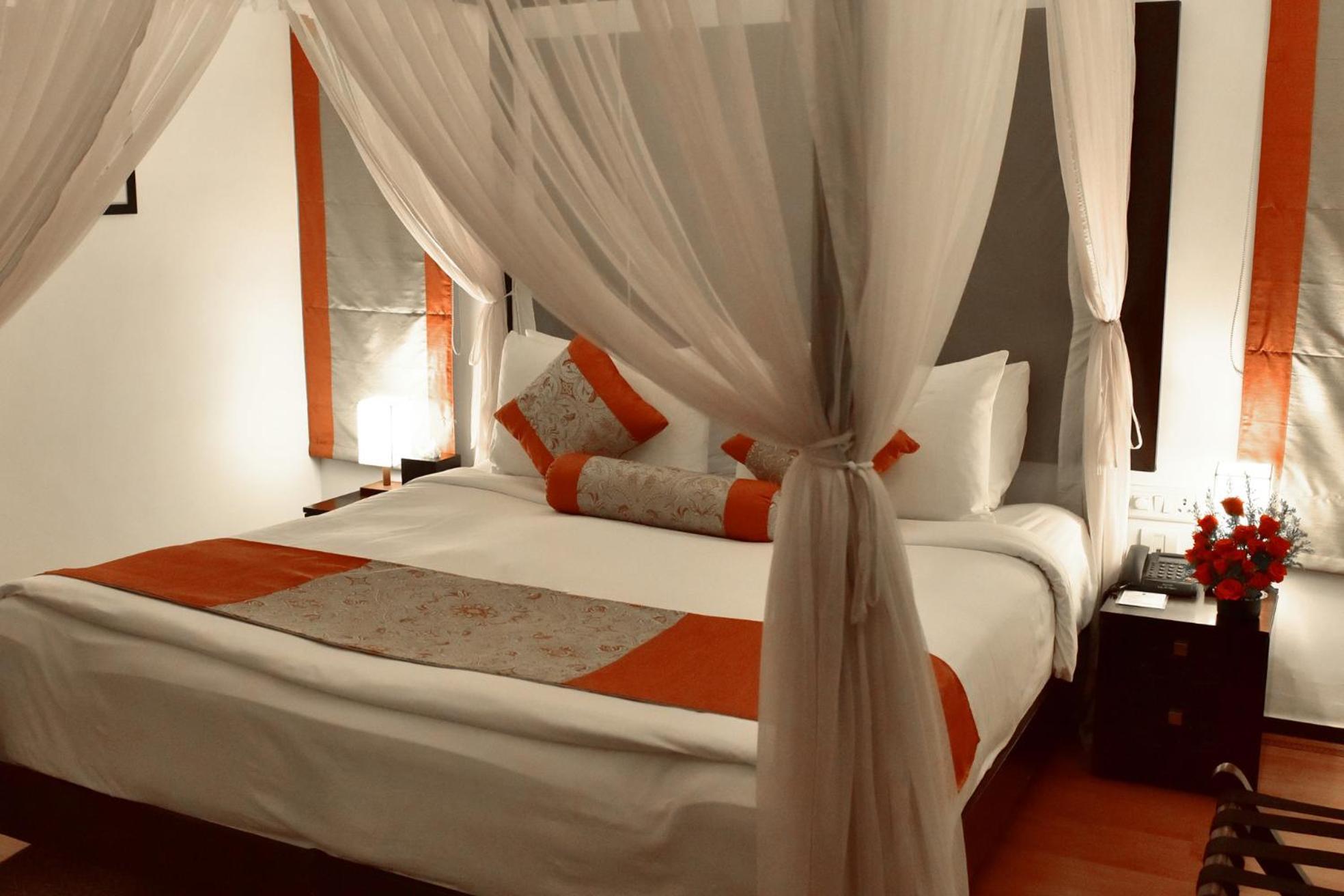 Niraamaya Wellness Retreats, Surya Samudra, Ковалам Экстерьер фото
