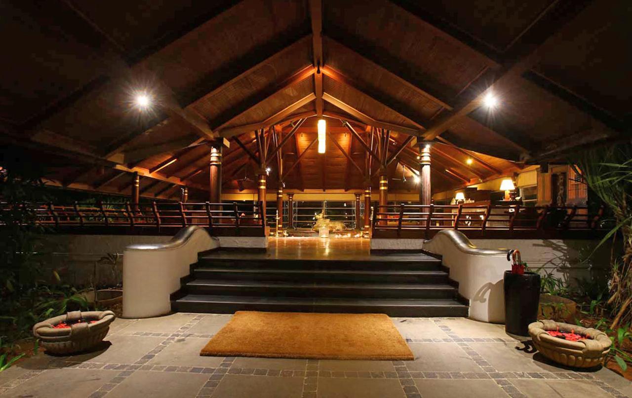 Niraamaya Wellness Retreats, Surya Samudra, Ковалам Экстерьер фото