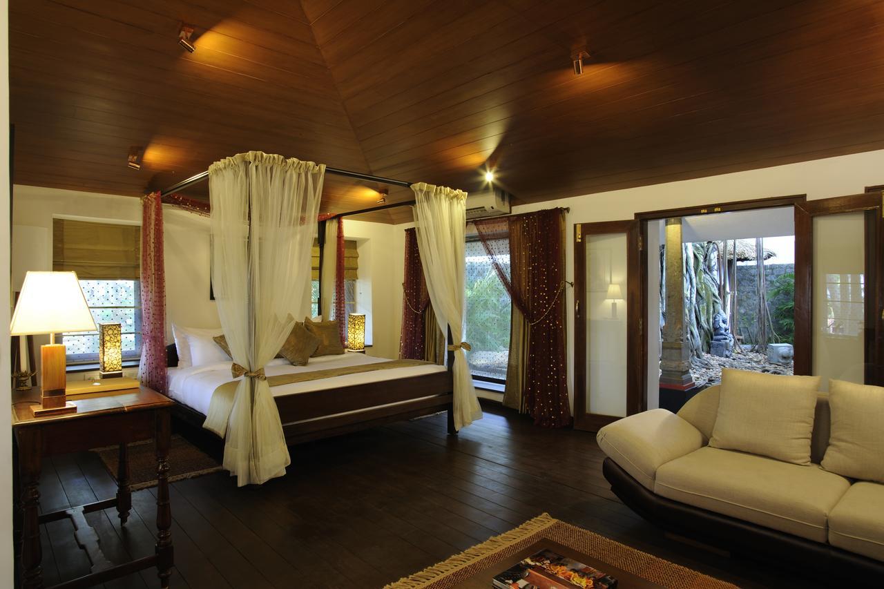 Niraamaya Wellness Retreats, Surya Samudra, Ковалам Экстерьер фото