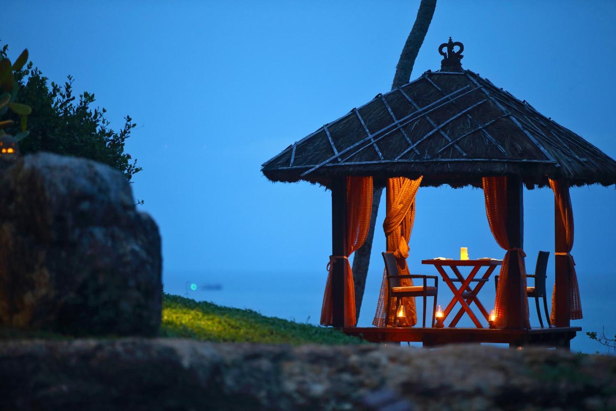 Niraamaya Wellness Retreats, Surya Samudra, Ковалам Экстерьер фото