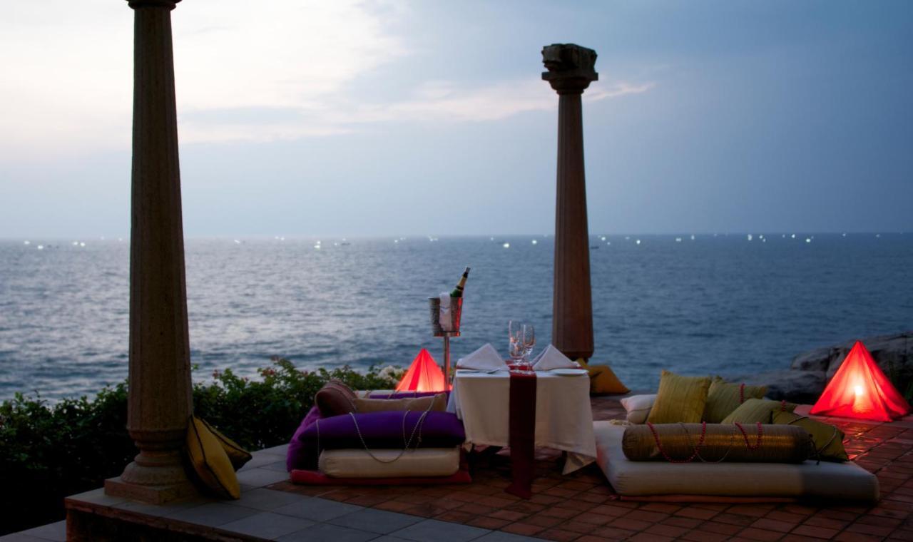 Niraamaya Wellness Retreats, Surya Samudra, Ковалам Экстерьер фото